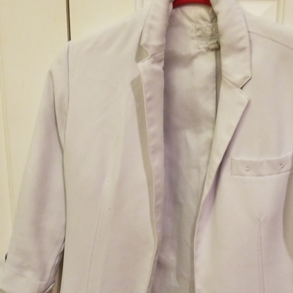 Coat - Picture 4 of 4